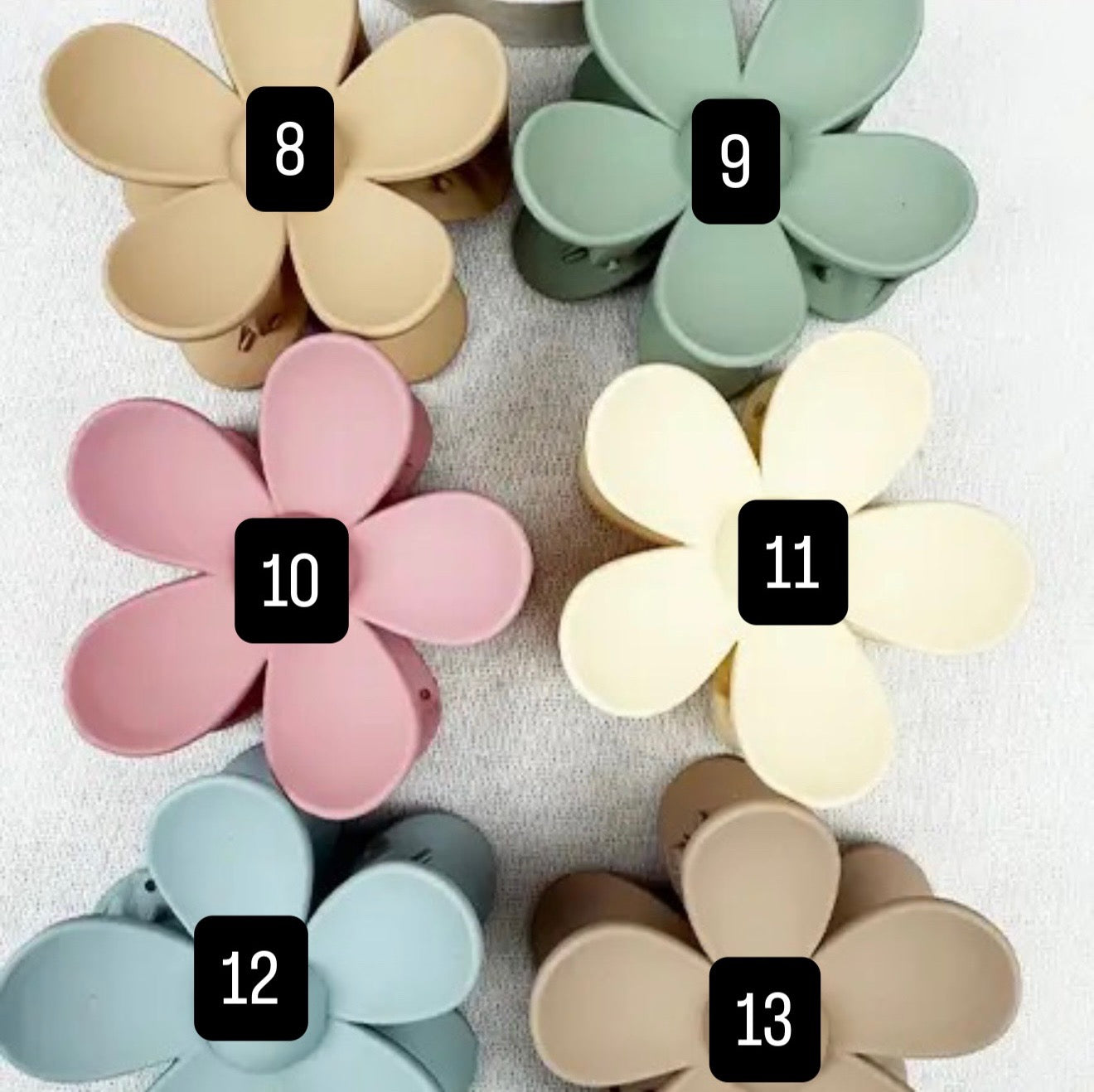 Daisy Matte Claw Clip