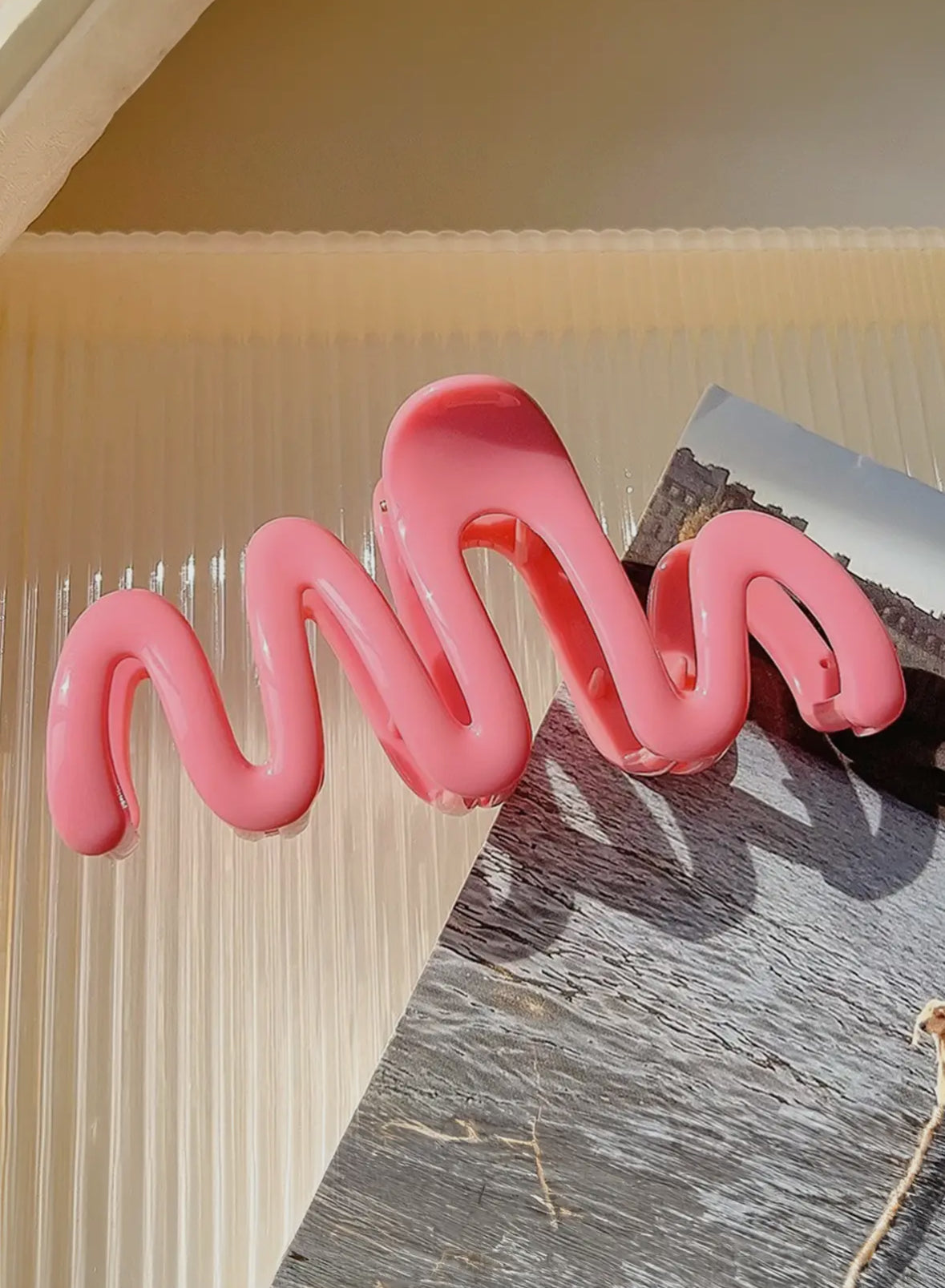 Acrylic Wave Hair Clip