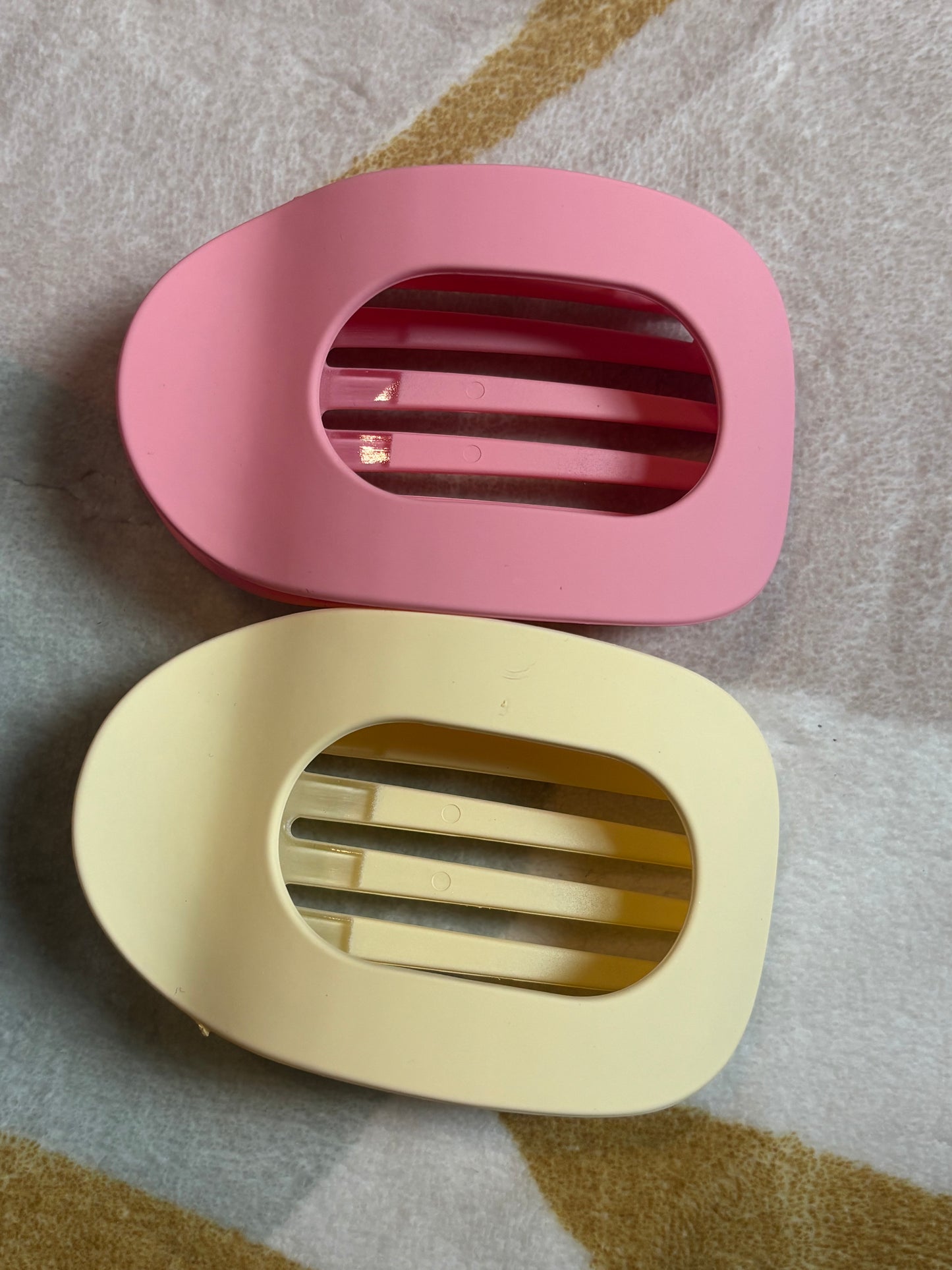 Flat Oval Claw Clips